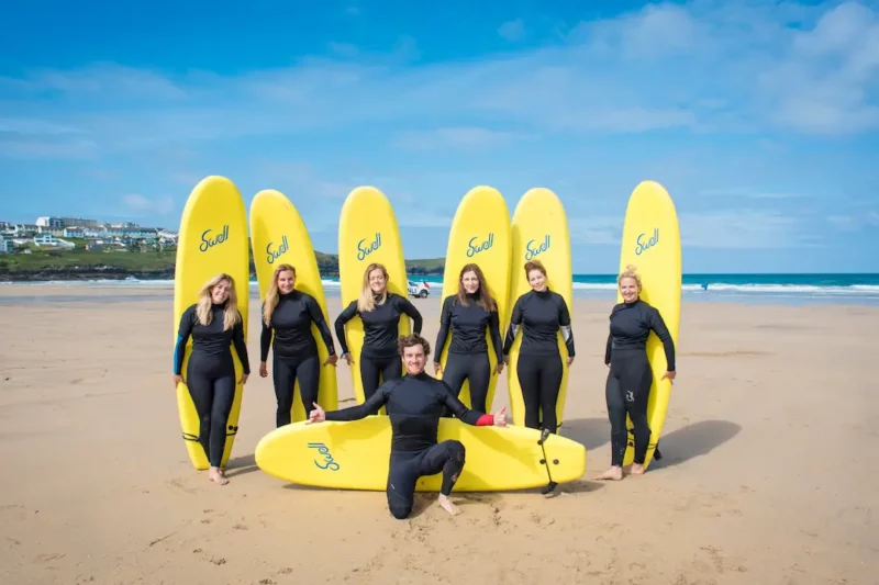 Group surfing lessons beginners